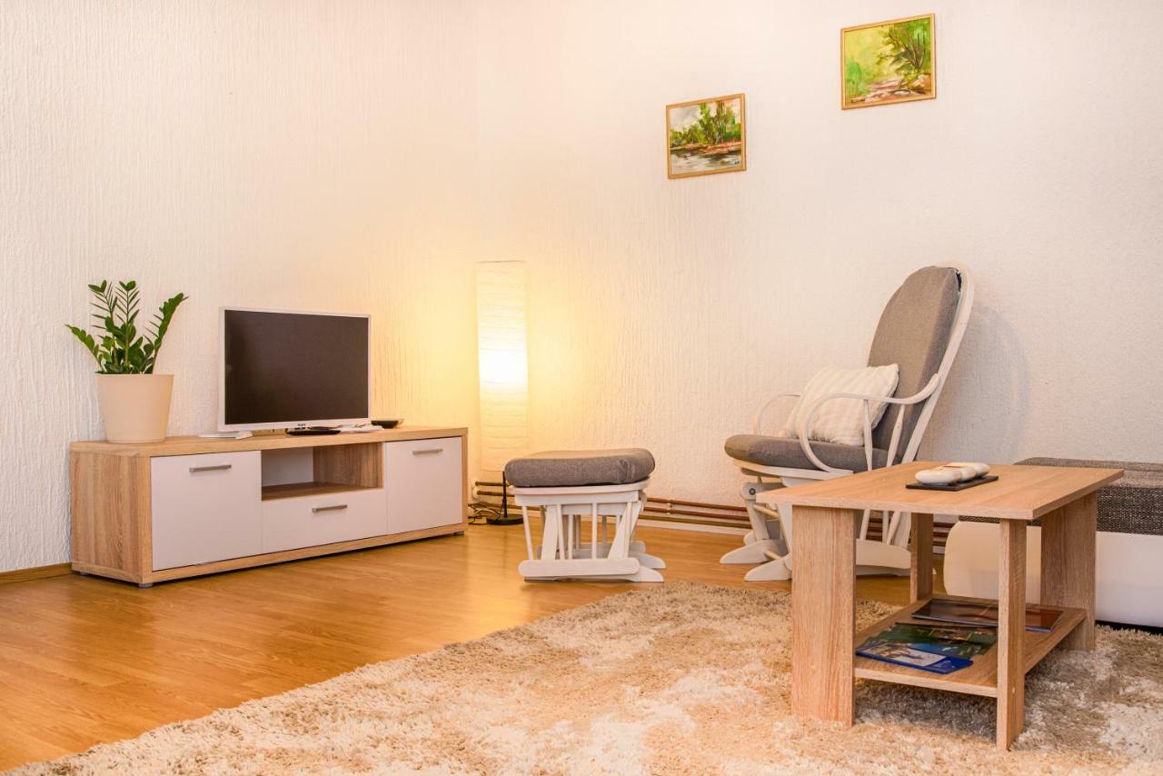 Apartment Tri Mudraca Karanac 外观 照片