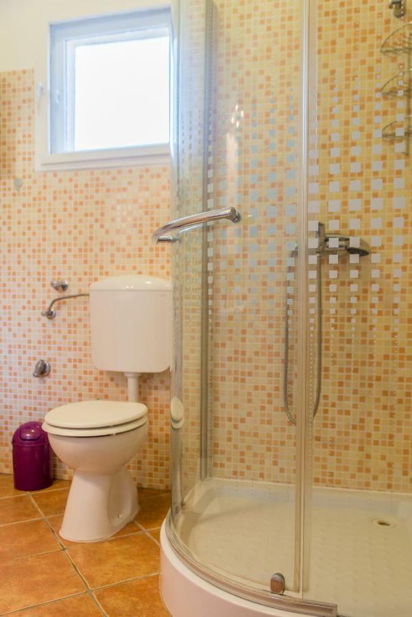 Apartment Tri Mudraca Karanac 外观 照片