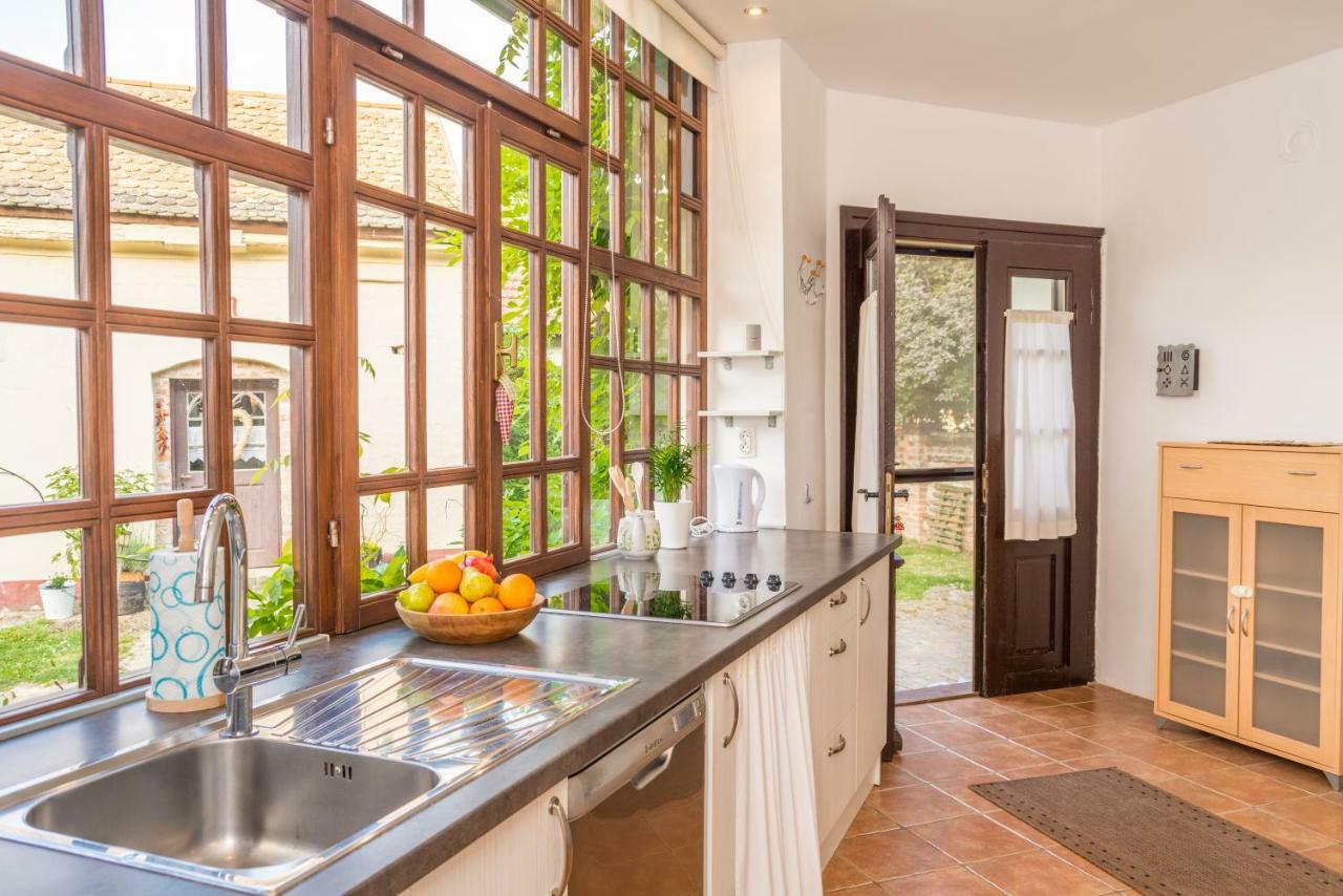 Apartment Tri Mudraca Karanac 外观 照片